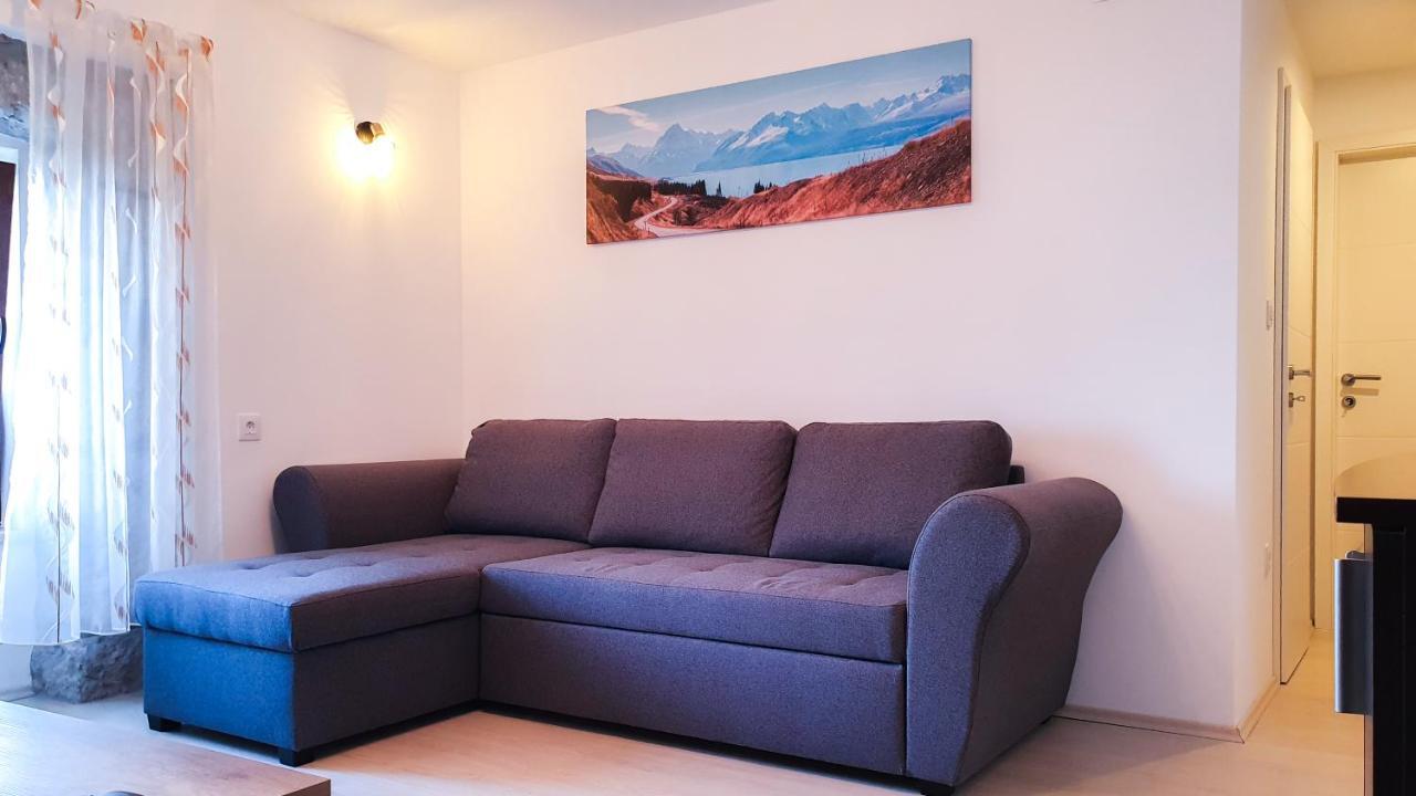 Apartment Bugenvilija Lovran Exteriör bild